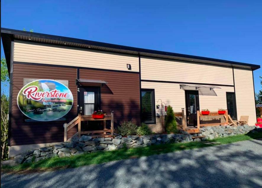 La Spacieuse Riverstone Saint Pierre de Broughton Exterior foto